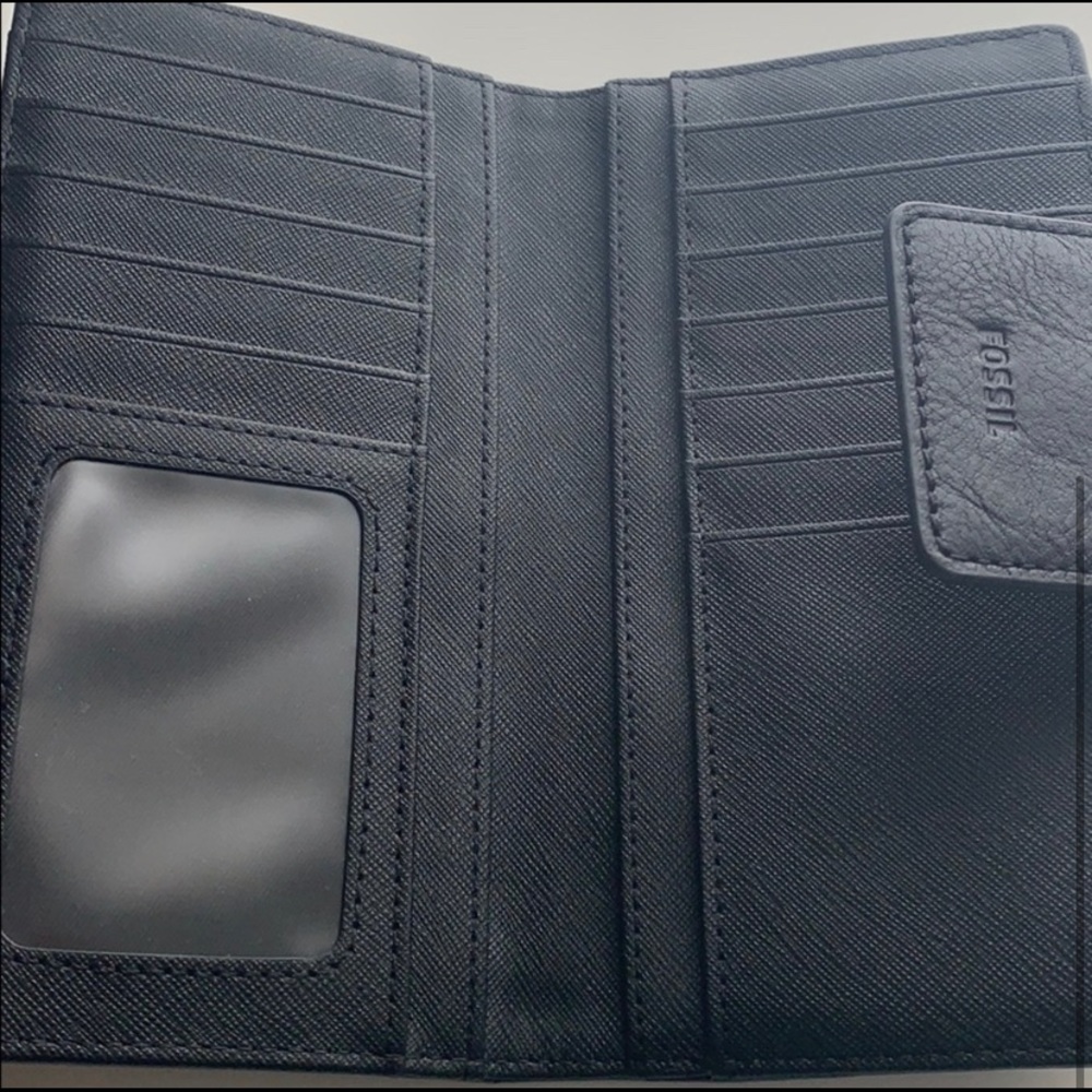 Fossil Wallet - image 3